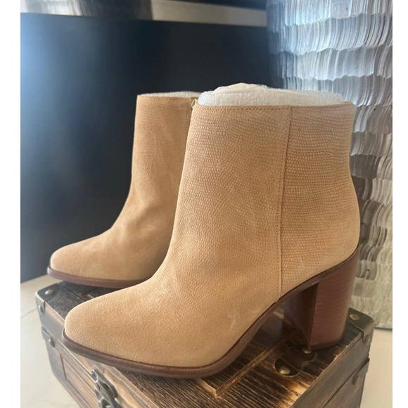 Vince Camuto Paitrilla Booties in Tan - Picture 4 of 9